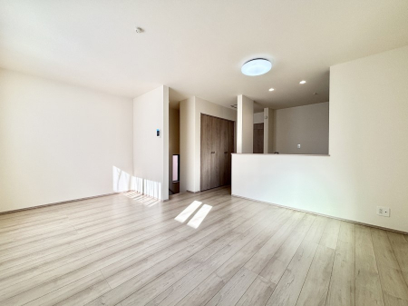 ���r���O�@�i�`�������e�C�X�g�̗D�����_�炩���F�g���̃t���[�����O���f�G�ȃ��r���O�ł��ˁB