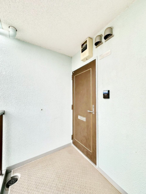 ���ց@���փh�A    