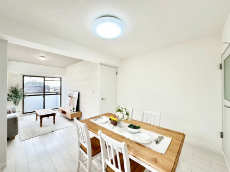 ���̑����ρ@�Ƒ������R�ƏW�܂�e���̃X�y�[�X�ɂȂ肻���@