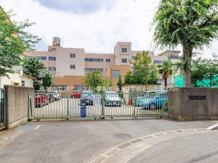 ���ӊ��@���w�Z 720m �����s�����召�w�Z