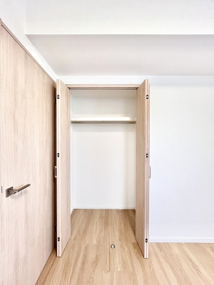 ���[�@�����Ղ�̎��[�X�y�[�X�ł��ł��Z��Ԃ��X�b�L���ۂĂ���