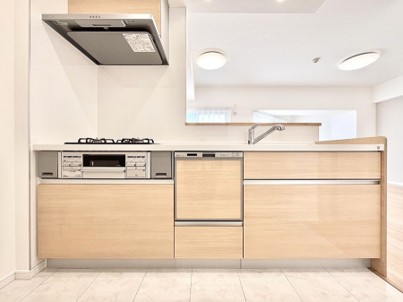 �L�b�`���@���������Ȃ���ł����Ƒ��Ƃ̉�b���y���߂�ΖʃL�b�`��