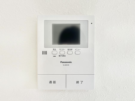 ���̑����ρ@�K��҂���ڂł킩��A���S�̂s�u���j�^�[�t���C���^�[�t�H��