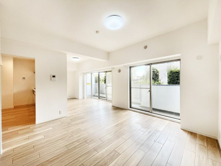 ���r���O�@�Ƒ��ꏏ�ɂ��H�����y���݂����Ȃ�L�X���r���O�_�C�j���O