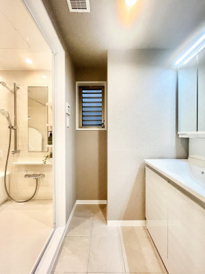 ���ʑ�E���ʏ��@������������ʉ��ώ��Œ��̐g�x�x�����K  