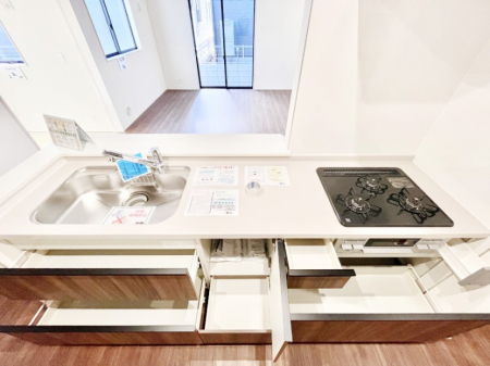 ̑ρ@[Xy[XՂILXƂƃXy[XŉƎNNI