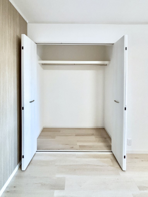 ���[�@�m���̃N���[�[�b�g�B���s��������̂Ō���̈ߗނ�����������܂�܂��B