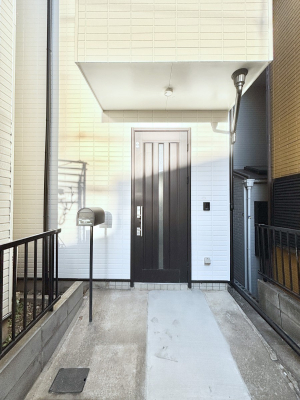 ���ց@��؂ȉƑ��A���q���o�}���錺�ցB