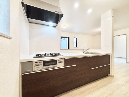 �L�b�`���@�������������I�ɁA�y�����I�V�X�e���L�b�`��  