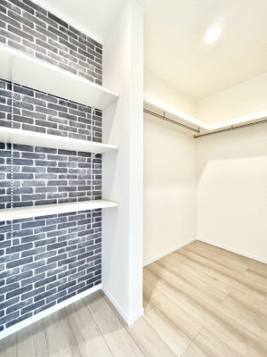 ̑@EH[NCN[[bgtŐԂLpł܂B