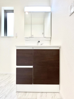 ʑEʏ@傫₷OʋŐʑ́AgȂ݃`FbN┧̂ɂ߂łB 