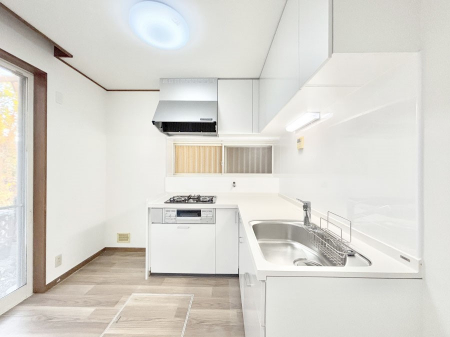 �L�b�`���@L���^���Ɨ�������X�y�[�X���L�X�Ǝg���܂��B�R���p�N�g�ɓ����Ă��������N���N�B  