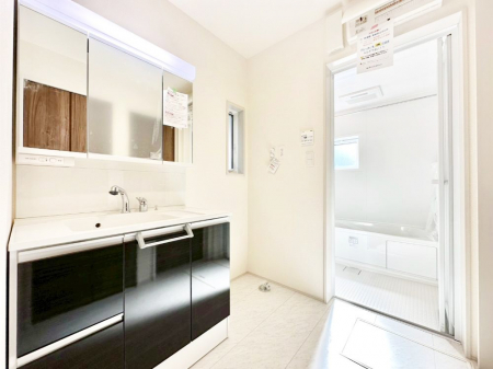 ���̑��@��Ƃ�̐��ʃX�y�[�X�Œ��̐g�x�x�����N���N