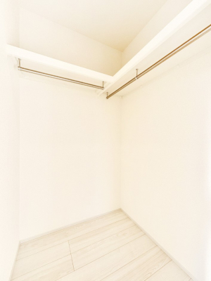 ���̑��@�ߗނ��n���K�[�Ɋ|�����܂܎��[�ł���WIC�B�ߗނ̐������ڂ����₷���ĕ֗��ł��I