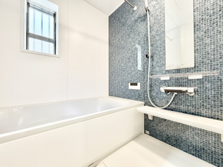 �����@����̔�������Ă���閾�邢�������̂���o�X���[��