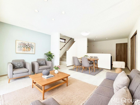 ���r���O�@�������������͋C�̂k�c�j�͉Ƒ��݂�Ȃ̉��K��ԁ��Ƌ��CG�ł�