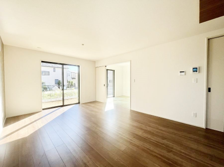 ���̑����ρ@�אڂ̘a�����J������΂���ɍL�X��Ԃ�