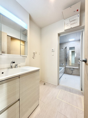 ���̑��@�������̂�����K��Ԃł��B�����̐g�x�x���C�����ǂ����g�������܂��B 