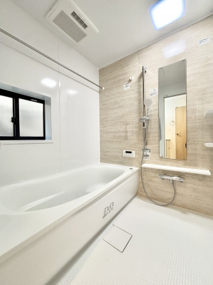 �����@����̔�����₷��؂ȃo�X�^�C���B�������Ƃ����C���y����Ŕ����Ƃ肽���ł��ˁI  