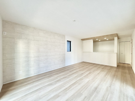 ���r���O�@�A�N�Z���g�N���X���������ȃ��r���O�B�Ƒ��ł̂�т肭�낰��L�X�X�y�[�X�B