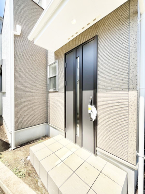 ���ց@��؂ȉƑ��A���q���o�}���錺�ցB