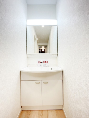 ʑEʏ@X^COɕ֗ȎOʋA~[LrlbgōׂXbL