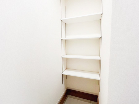 ���[�@�����Ղ�̎��[�X�y�[�X�ŉ��K�ɕ�点���� 