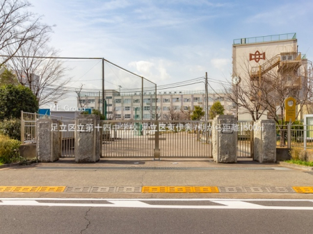 ���ӊ��@���w�Z 1500m �����旧��\�l���w�Z