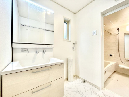 ���̑��@�������̂�����K��Ԃł��B�����̐g�x�x���C�����ǂ����g�������܂��B 