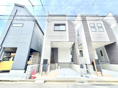 ���n�O�ώʐ^�@�������ꂽ�O�ρA�㎿�ȏZ��Ԃ��L���鎺���͉i�����S���ĉ߂�����Z���ł��B 