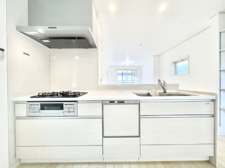 �L�b�`���@�������������I�ɁA�y�����I�V�X�e���L�b�`��  