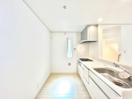 �L�b�`���@��Ƃ肠��L�b�`���ł͂��Ƒ��Ɗy�������������ł��܂��B