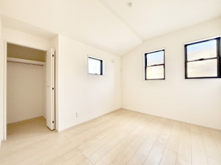 ���̑����ρ@�i�`�������ȃt���[�����O�͂ǂ�ȃC���e���A�ɂ��}�b�`�B  