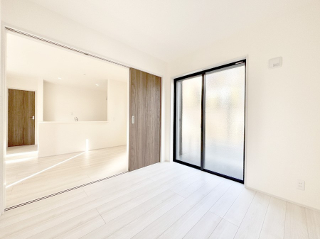 ���̑����ρ@�i�`�������ȃt���[�����O�͂ǂ�ȃC���e���A�ɂ��}�b�`�B  