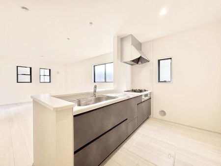 �L�b�`���@��Ƃ肠��L�b�`���ł͂��Ƒ��Ɗy�������������ł��܂��B