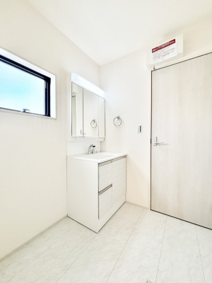 ���̑��@�L�b�`���Ƃ̓������l�����������W���݌v�ŖZ�������Ԃ̉Ǝ������N���N