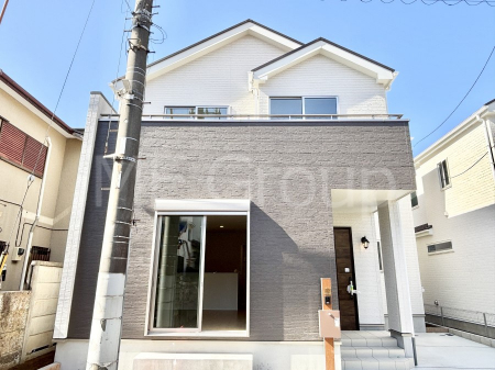 ���n�O�ώʐ^�@�������ꂽ�O�ρA�㎿�ȏZ��Ԃ��L���鎺���͉i�����S���ĉ߂�����Z���ł��B 