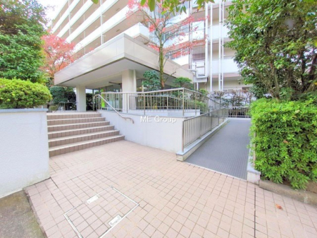 GgX@O YȃGgX́AZ҂D}Ă܂  