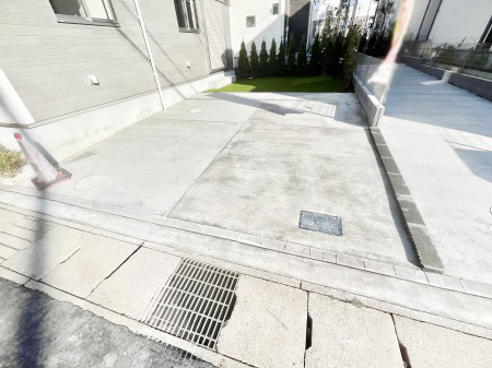 �@�����Ɍ������Ȃ����ԃX�y�[�X�B