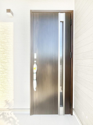 ���ց@��؂ȉƑ��A���q���o�}���錺�ցB