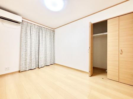 Q@g₷`ŃxbgƋ̒uɂ邱Ƃ܂B   