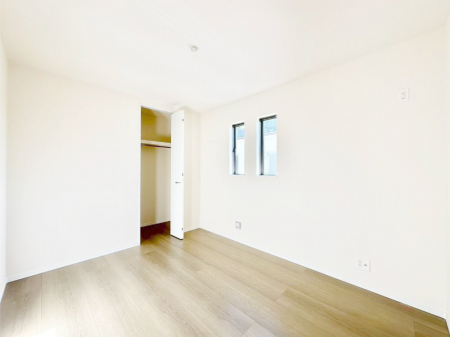 �Q���@�E�H�[�N�C���N���[�[�b�g�����邨�����B�G�߂��Ƃ̓���ւ����s�v�ŕ֗��ł��I