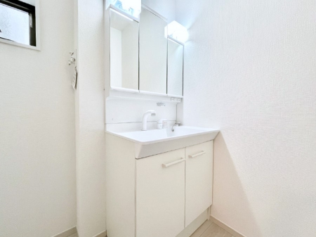 ���ʑ�E���ʏ��@�������̂�����K��Ԃł��B�����̐g�x�x���C�����ǂ����g�������܂��B 