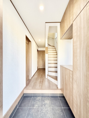 ���ց@�Ƒ��̋A��₨�q�l�������������}���錺��