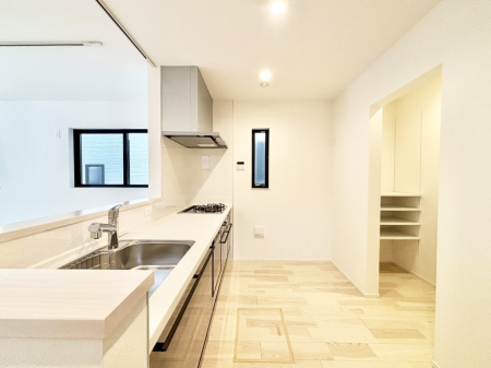 �L�b�`���@�L�X�Ƃ����g������̗ǂ��L�b�`���œ��X�̂��������y�����Ȃ肻��