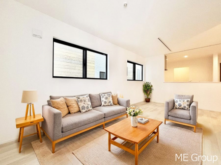 ���r���O�@�������������͋C�̂k�c�j�͉Ƒ��݂�Ȃ̉��K��ԁ��Ƌ��CG�ł�