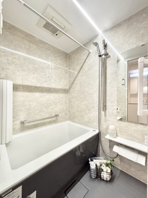 �����@����̔�������Ă���閾�邢�������̂���o�X���[��  