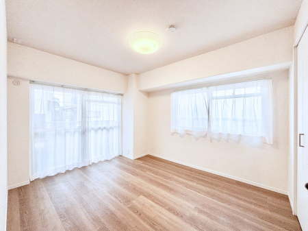 ���̑����ρ@�o���R�j�[���J�������v���X���Ă����m��  