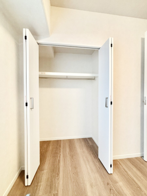 ���[�@�m���N���[�[�b�g�B���s��������̂Ō���̈ߗނ�����������[�ł��܂��B