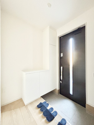 ց@KXXbg̓փhAɌ͂Ă܂